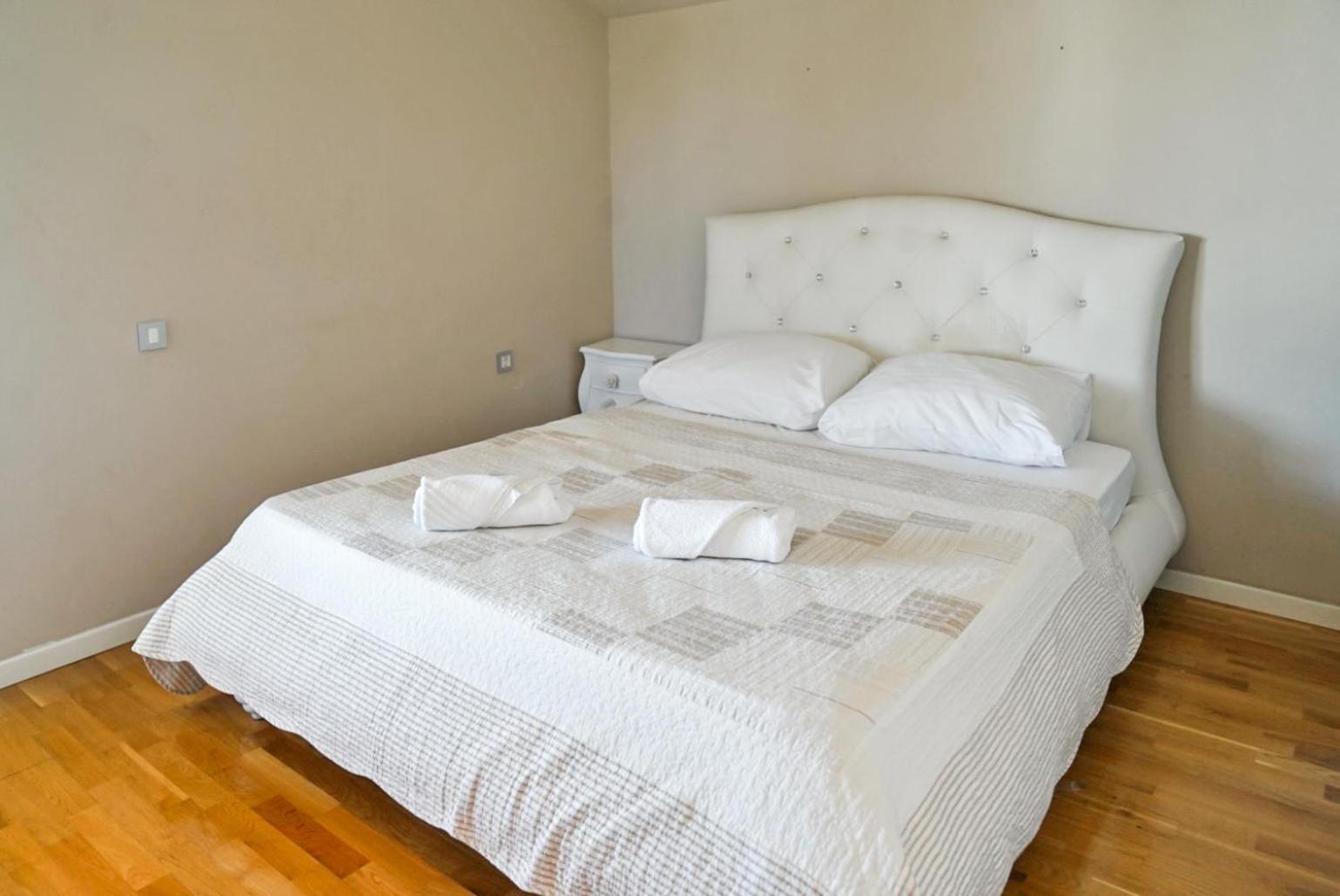 Kristal Paris Resort Novalja Ngoại thất bức ảnh