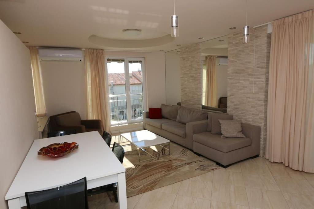 Kristal Paris Resort Novalja Ngoại thất bức ảnh