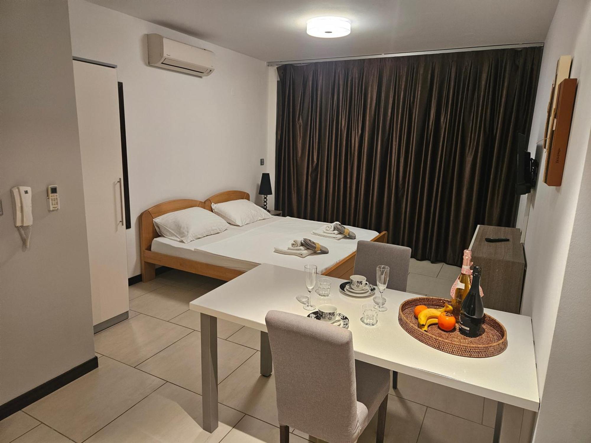 Kristal Paris Resort Novalja Ngoại thất bức ảnh